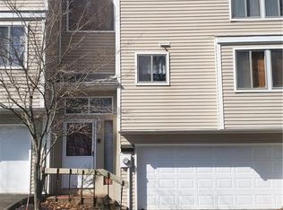 68 Shepards Knoll Dr UNIT 68, Hamden, CT 06514