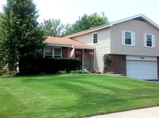 808 N Maple St, Itasca, IL 60143