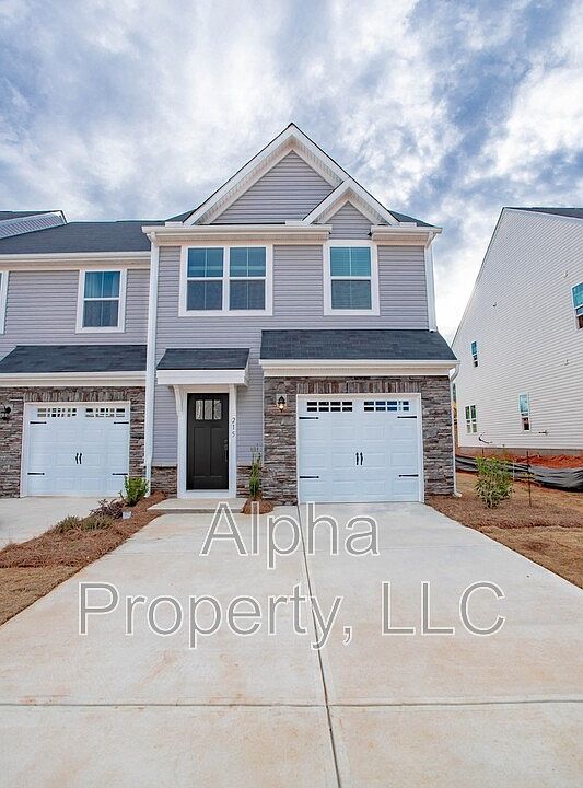 1st image of 215 Clearwood Dr