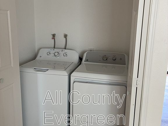 3rd image of 216 Chicago Blvd S APT C