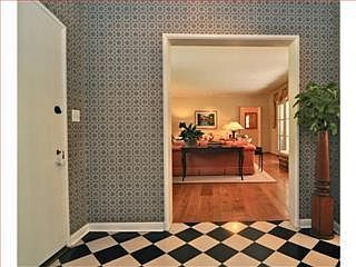 3rd image of 1620 Tudor Dr