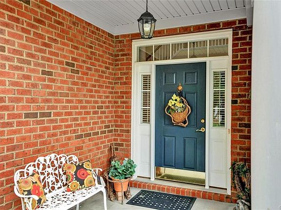 3rd image of 5024 Lewisetta Dr