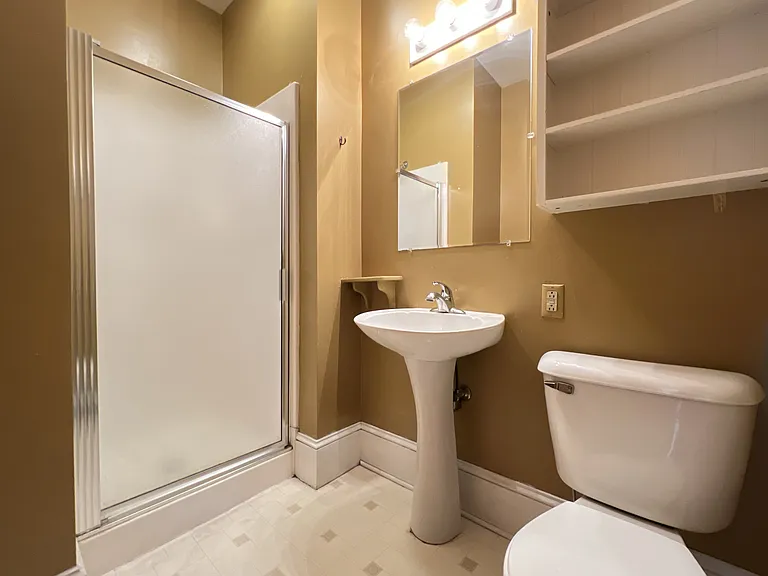 1298 Locust St #2 — Photo 5