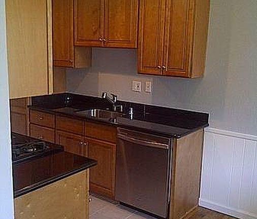 4th image of 1014 Madera Ave