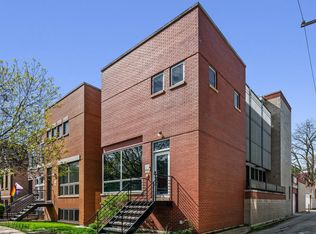 2112 W Charleston St, Chicago, IL 60647