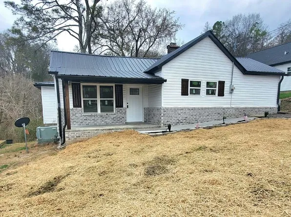 136 Greentop St, Hartsville, TN 37074