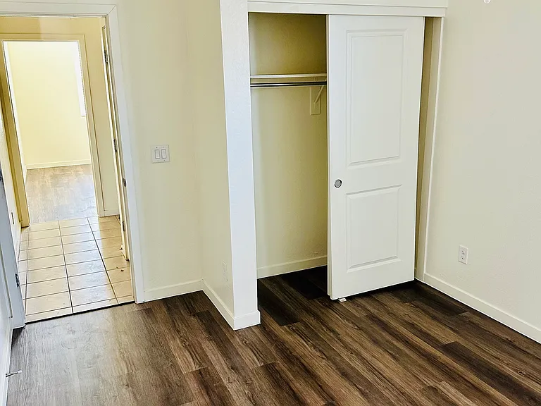 12628 W Northview Ave — Photo 34
