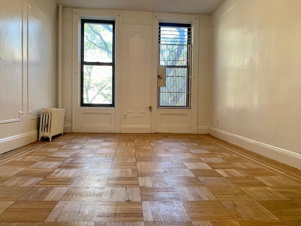 1st image of 332 E 11th St APT 1A