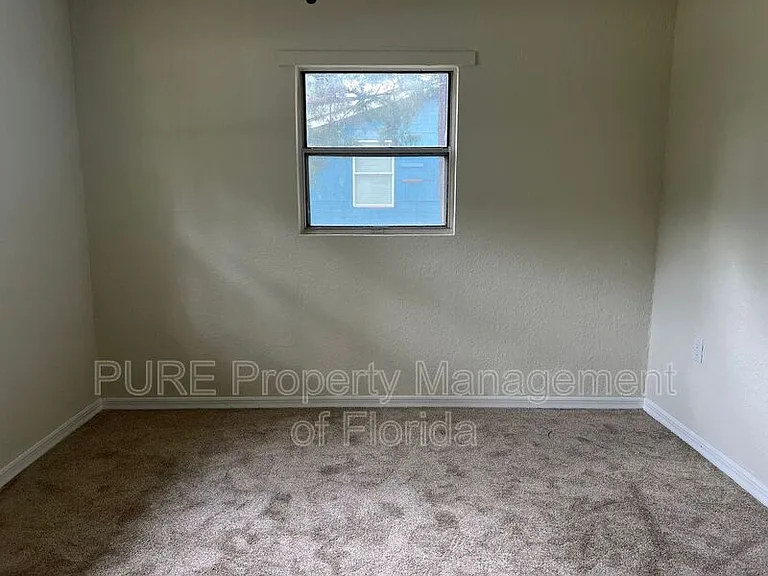 2205 NE 14th Ave — Photo 26