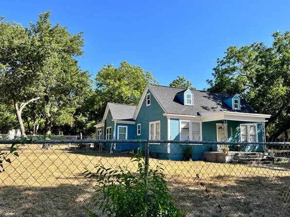 1400 N 23rd St, Waco, TX 76707