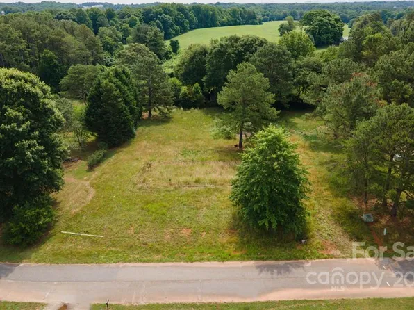 120 Ohana Ln, Shelby, NC 28150