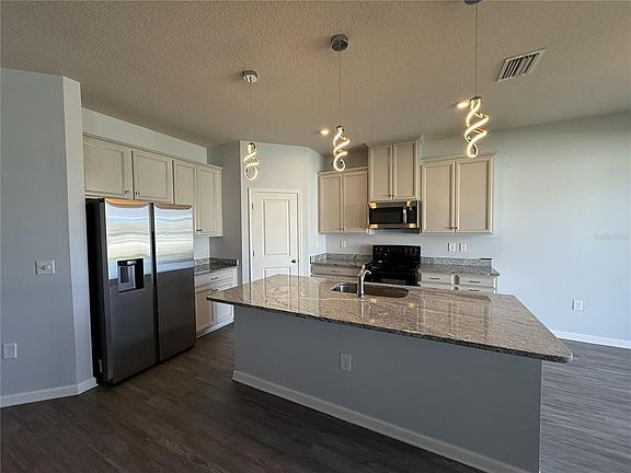 4th image of 6205 114th Ave E