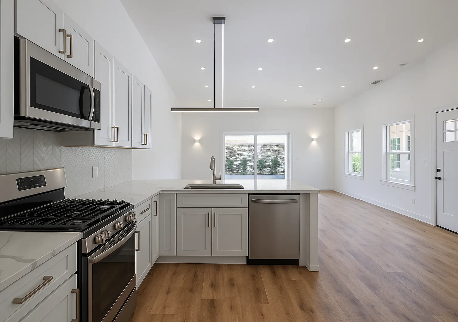 3250 Lorain — Photo 1
