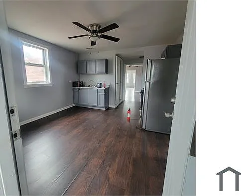9721 S Avenue L #3 — Photo 9