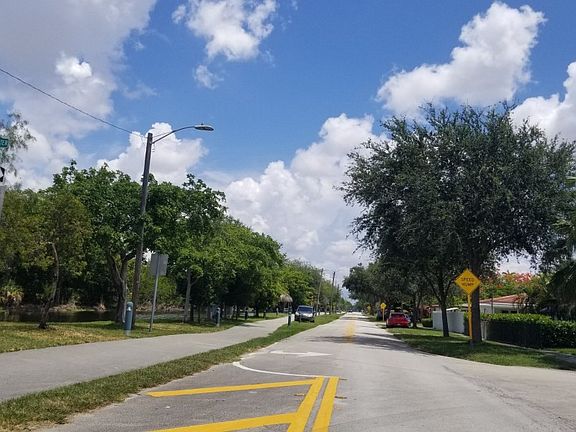 5th image of 6695 NW 38th St