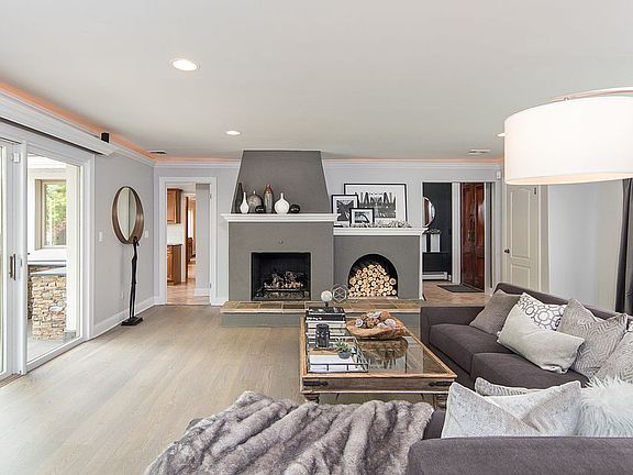 3rd image of 84 Eagle Rock Ave