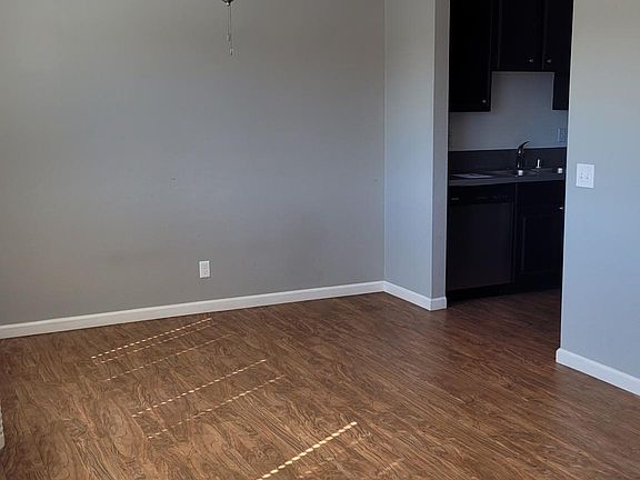 3rd image of 4026 Arizona St