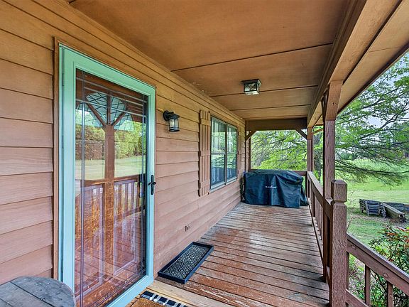 4th image of 1002 Homeplace Rd