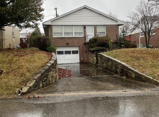 13 Willoughby Ave, Huntington, WV 25705