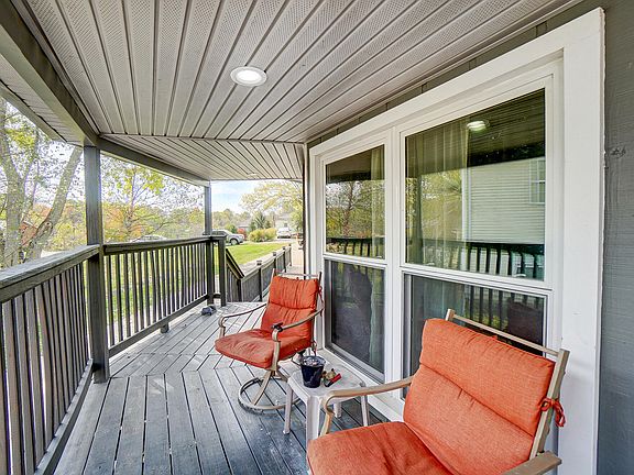 3rd image of 5234 Belle Dr