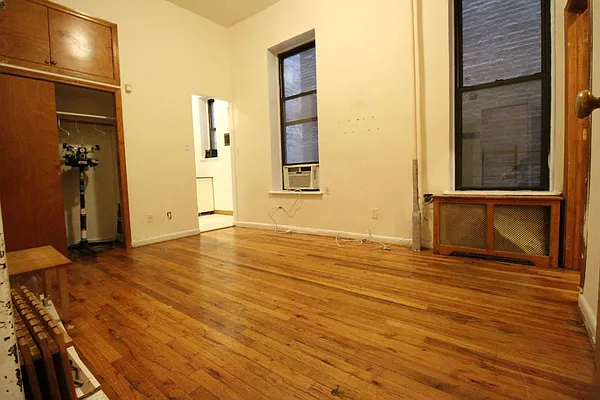 Rented by Luxor Homes & Investment Realty | media 19