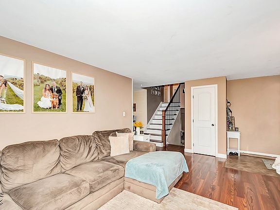 5th image of 1324 Dove Ct