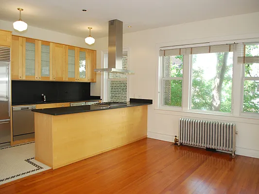 Rented by Sotheby's International Realty | media 79