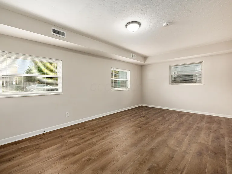 287 S Central Ave #285 — Photo 15