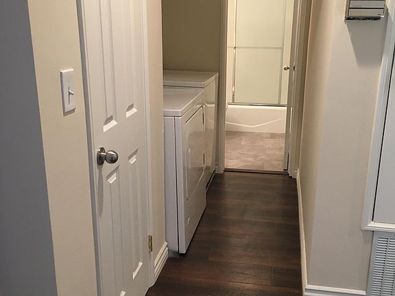 3rd image of 339 W Wilson Ave Unit 204