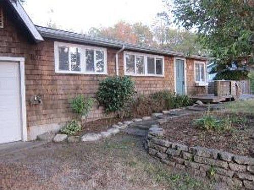 1st image of 134 Tarragon Ave