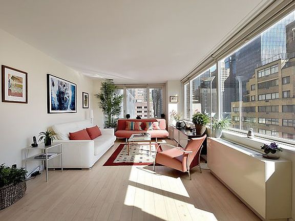 3rd image of 322 W 57th St APT 16S