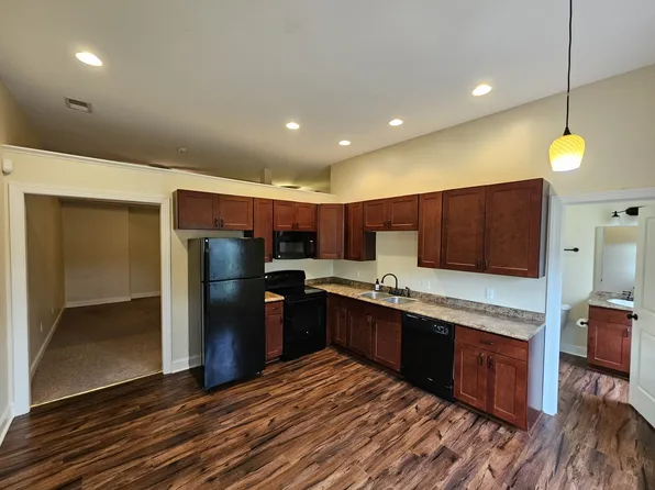 104 Trescott Ln, Morgantown, WV 26505