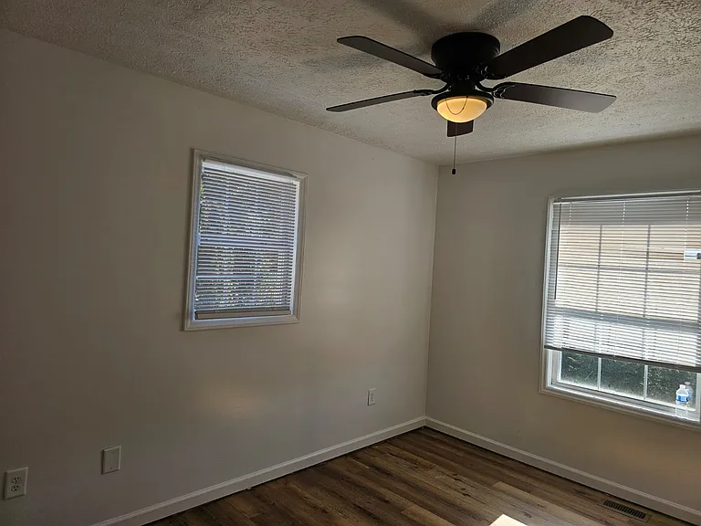 5 E Pinecrest Dr #101 — Photo 4
