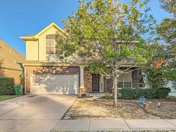 3900 Autumn Ln, Bedford, TX 76021