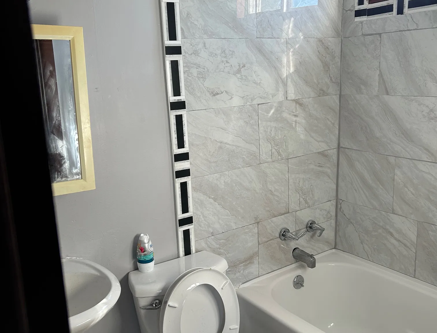 2 bed, $1,150 — Photo 2