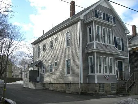 3 bed, 1000 sqft, $2,000 — Photo 4