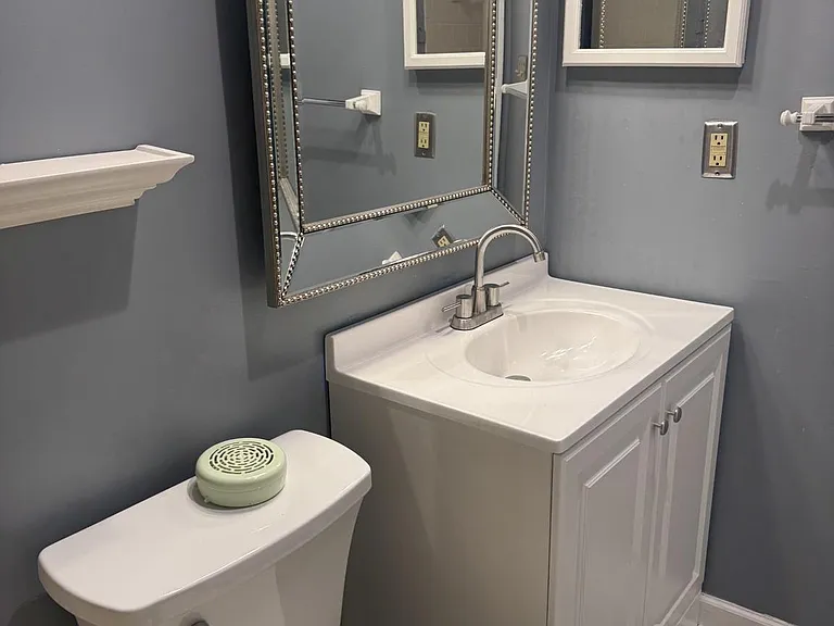 32 Alderman Ct — Photo 25