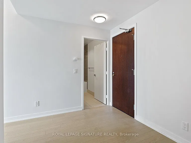 120 Bayview Ave #S308 — Photo 5