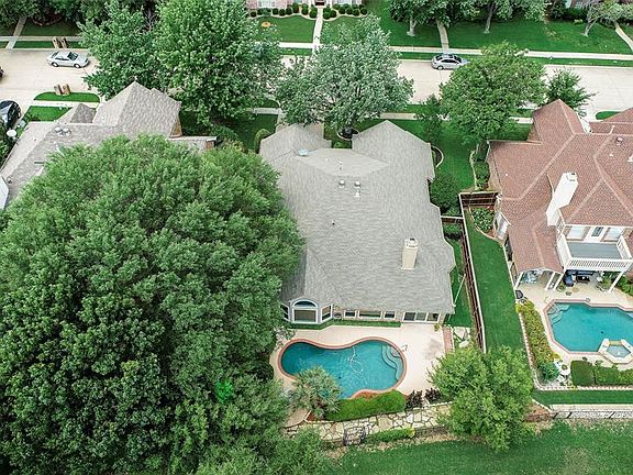 2nd image of 11001 Alexandria Dr