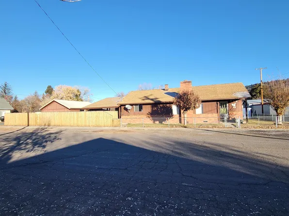 216 W 2nd St, Dorris, CA 96023