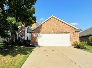 3900 Calloway Dr, Mansfield, TX 76063