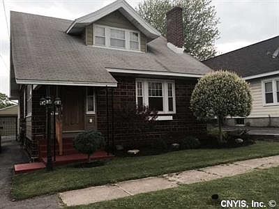 3rd image of 145 Greenland Dr