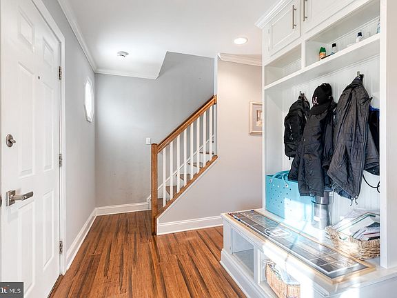4th image of 1181 Ramblewood Dr