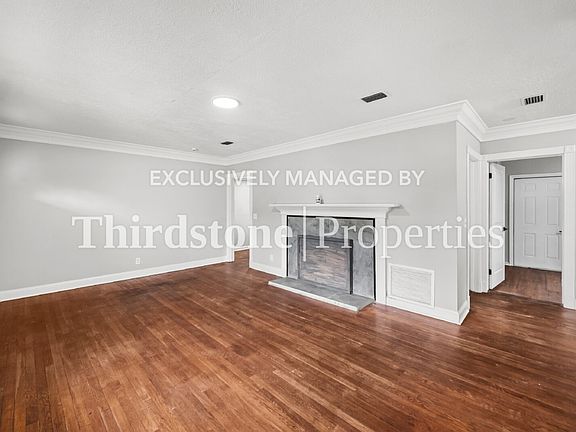 3rd image of 1216 Glen Laura Rd
