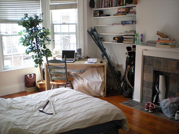 3rd image of 1550 Greenwich St