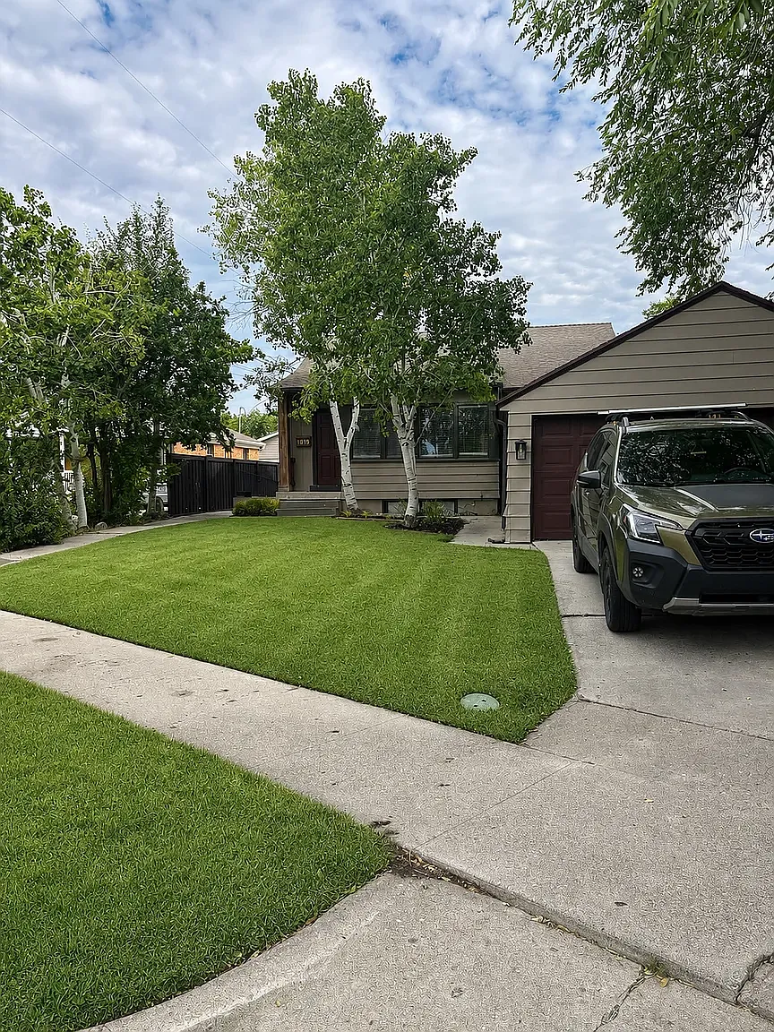 2 bed, 939 sqft, $1,749 — Photo 1