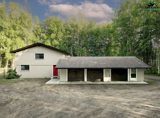 285 Crystal Rd, Fairbanks, AK 99712