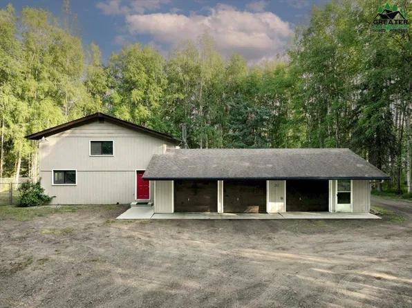 285 Crystal Rd, Fairbanks, AK 99712