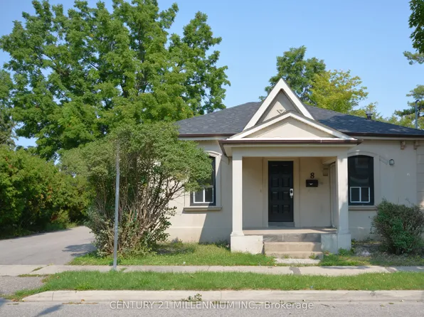 8 West St, Brampton, ON L6X 1V7