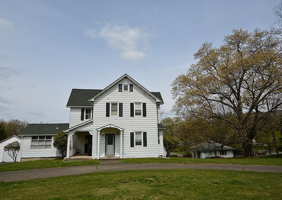 Main house, half moon drive